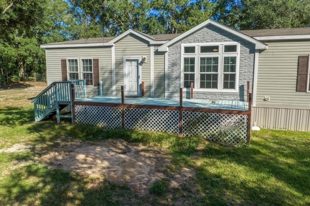 For Sale: $289,900 (3 beds, 2 baths, 1953 Square Feet)