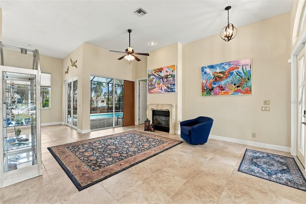En Venta: $979,900 (3 camas, 2 baños, 2763 Pies cuadrados)
