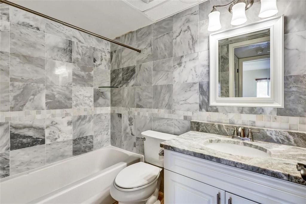 В аренду: $1,900 (2 спален, 2 ванн, 1220 Квадратных фут)