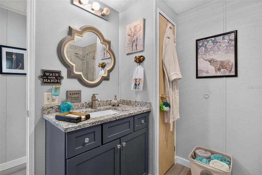 For Sale: $225,000 (2 beds, 2 baths, 1603 Square Feet)