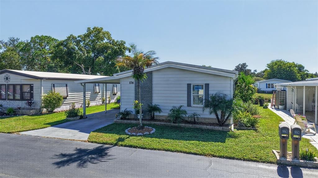 For Sale: $225,000 (2 beds, 2 baths, 1603 Square Feet)