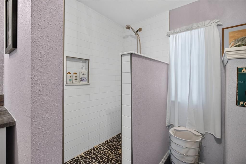 For Sale: $225,000 (2 beds, 2 baths, 1603 Square Feet)