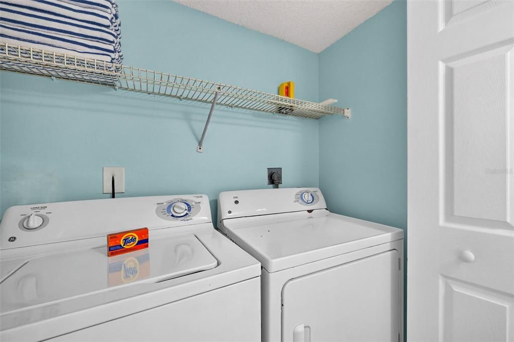 For Sale: $700,000 (2 beds, 2 baths, 1400 Square Feet)