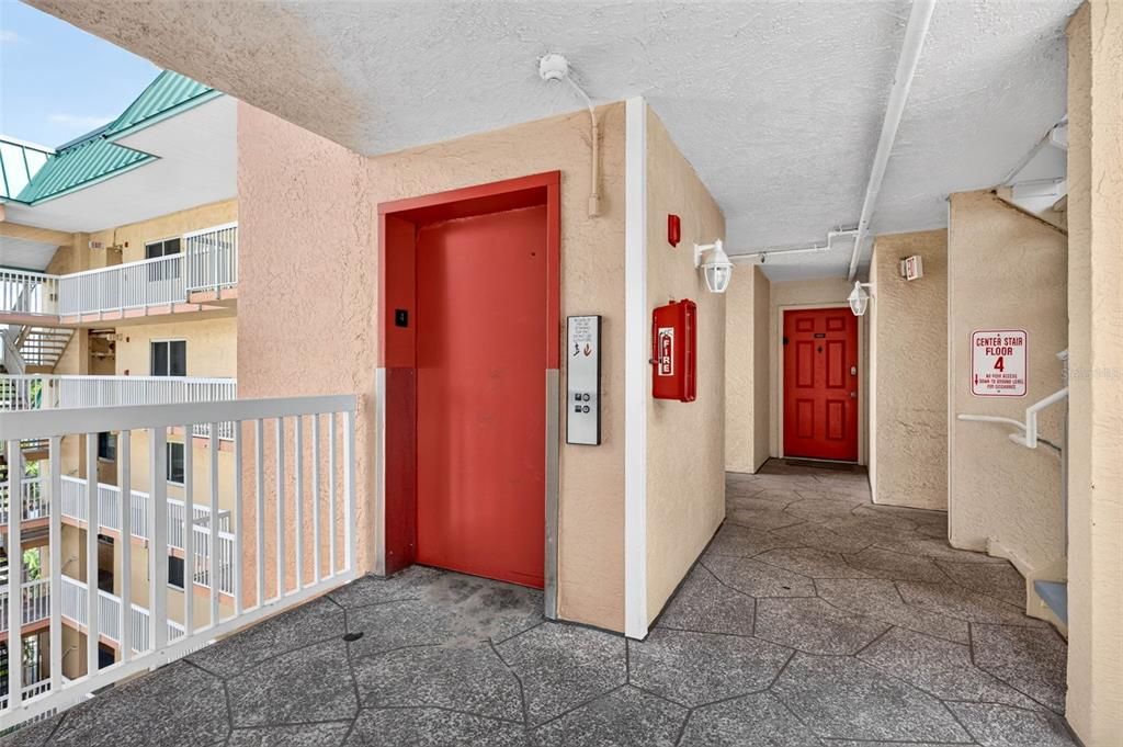 For Sale: $700,000 (2 beds, 2 baths, 1400 Square Feet)