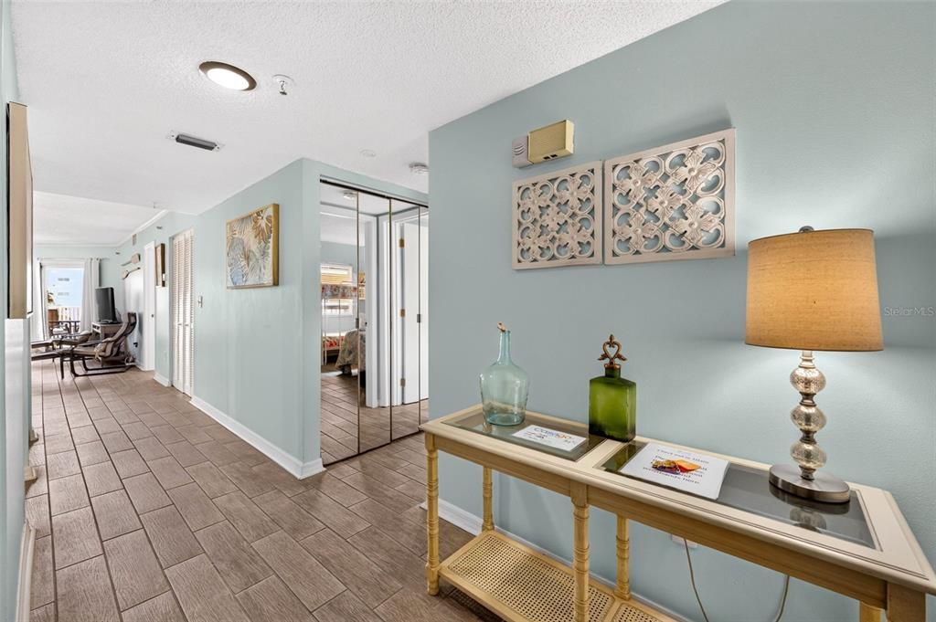 For Sale: $700,000 (2 beds, 2 baths, 1400 Square Feet)