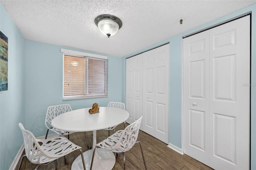 For Sale: $700,000 (2 beds, 2 baths, 1400 Square Feet)