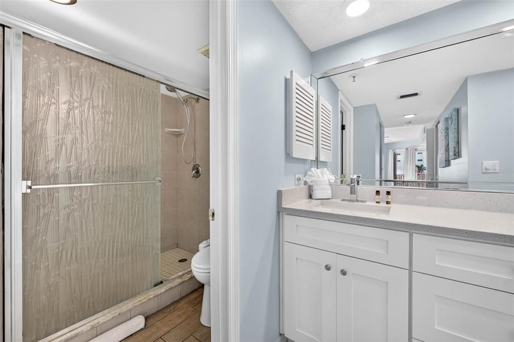 For Sale: $700,000 (2 beds, 2 baths, 1400 Square Feet)