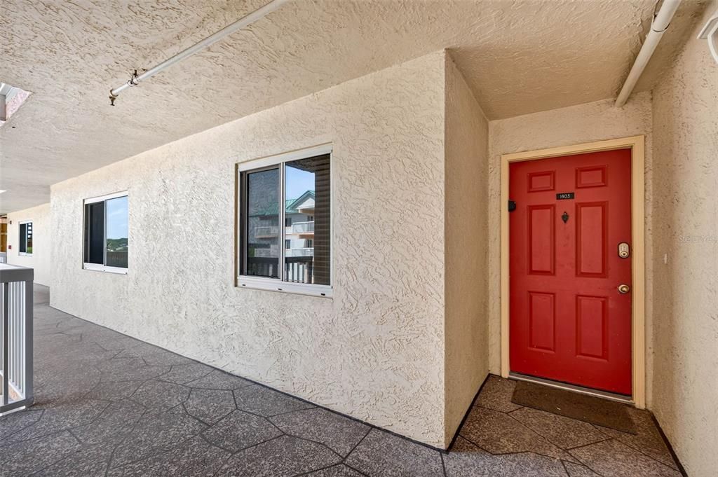 For Sale: $700,000 (2 beds, 2 baths, 1400 Square Feet)