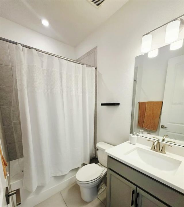 В аренду: $3,100 (4 спален, 2 ванн, 2012 Квадратных фут)