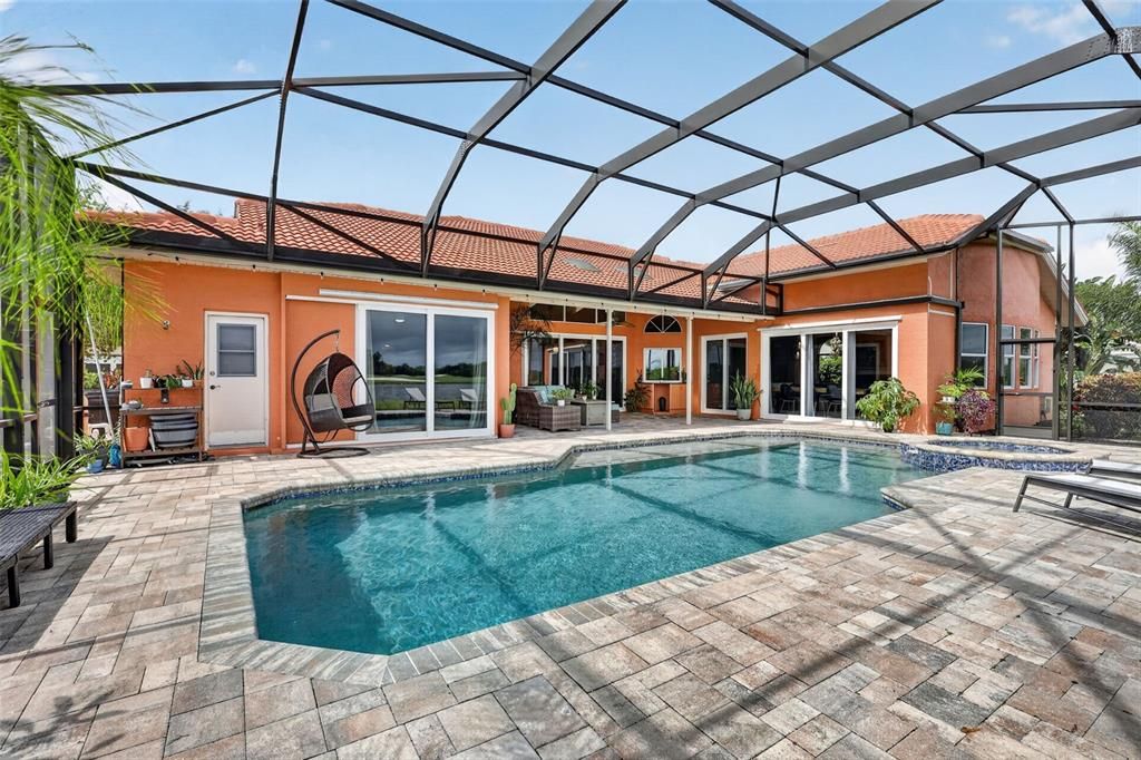 En Venta: $979,500 (3 camas, 2 baños, 3210 Pies cuadrados)
