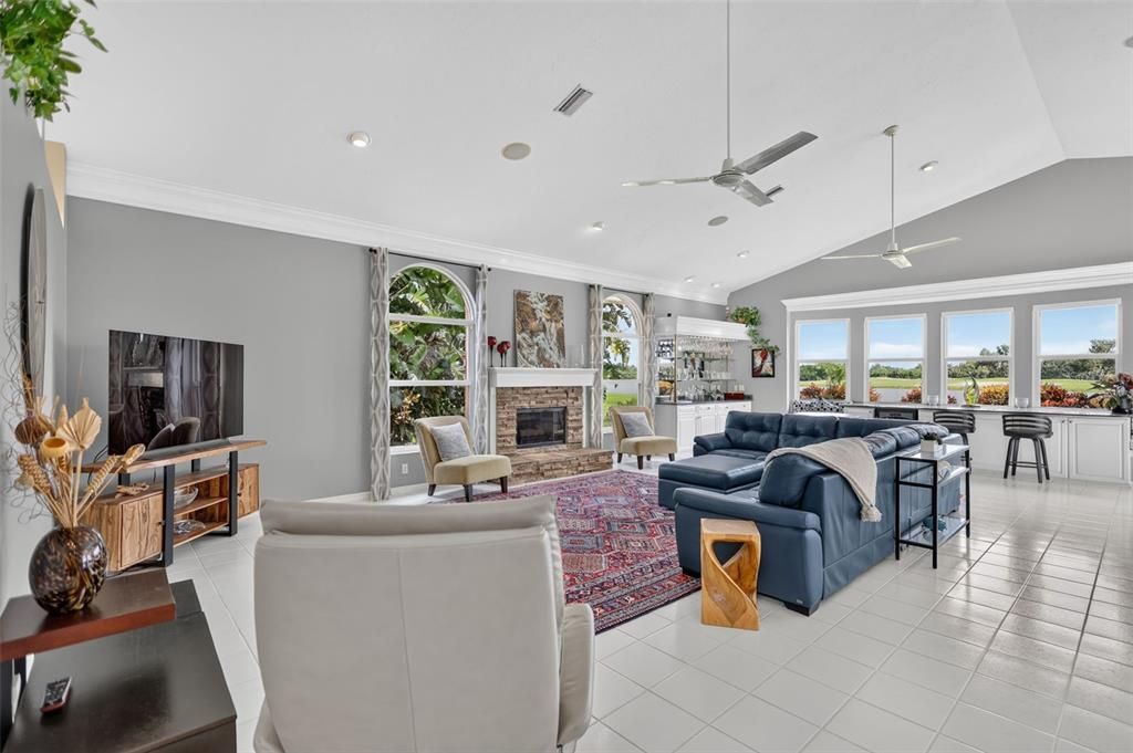 En Venta: $979,500 (3 camas, 2 baños, 3210 Pies cuadrados)