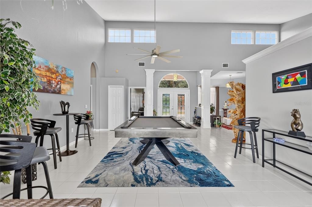 En Venta: $979,500 (3 camas, 2 baños, 3210 Pies cuadrados)