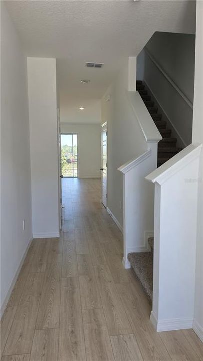 En Renta: $1,950 (3 camas, 2 baños, 1758 Pies cuadrados)