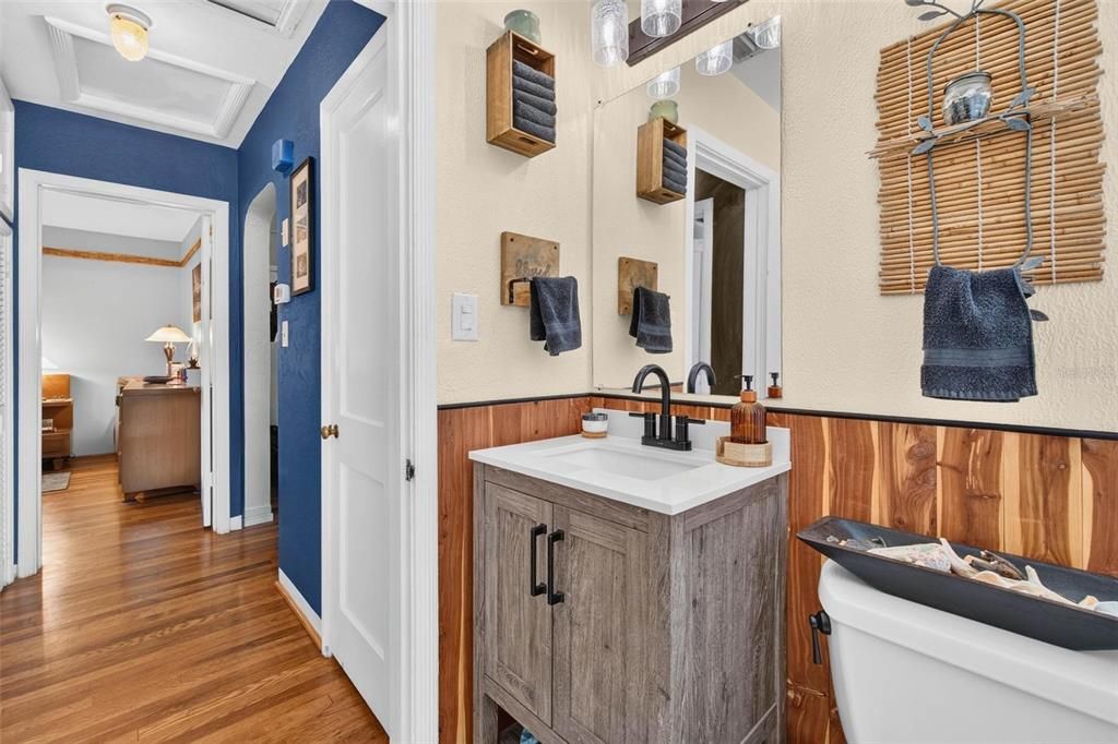 For Sale: $359,000 (3 beds, 1 baths, 1164 Square Feet)