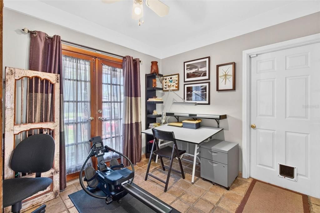 For Sale: $359,000 (3 beds, 1 baths, 1164 Square Feet)