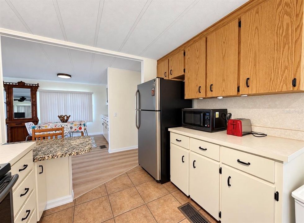 For Rent: $1,600 (2 beds, 2 baths, 1032 Square Feet)