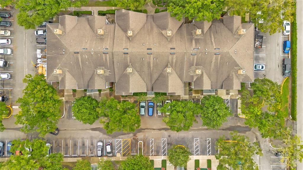 For Rent: $1,400 (1 beds, 1 baths, 915 Square Feet)