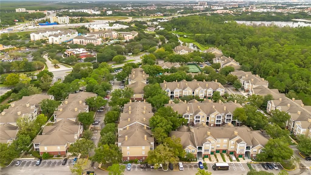 For Rent: $1,400 (1 beds, 1 baths, 915 Square Feet)