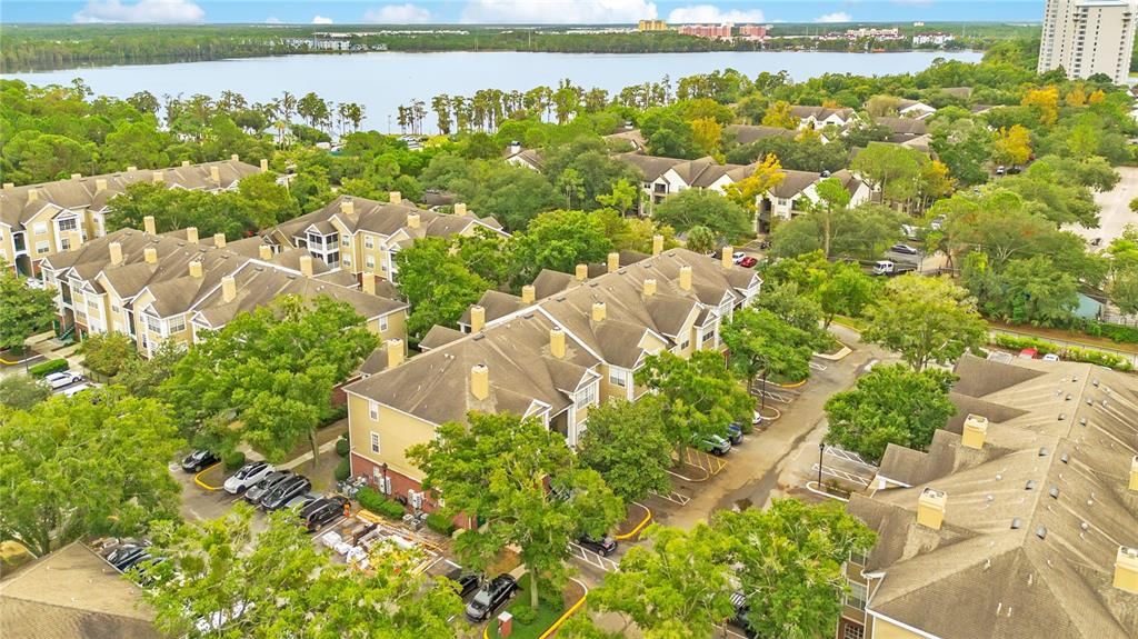 For Rent: $1,400 (1 beds, 1 baths, 915 Square Feet)