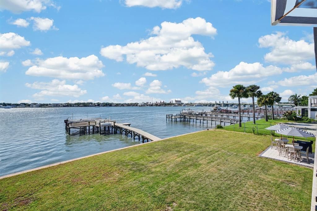 En Venta: $8,495,000 (4 camas, 5 baños, 6434 Pies cuadrados)