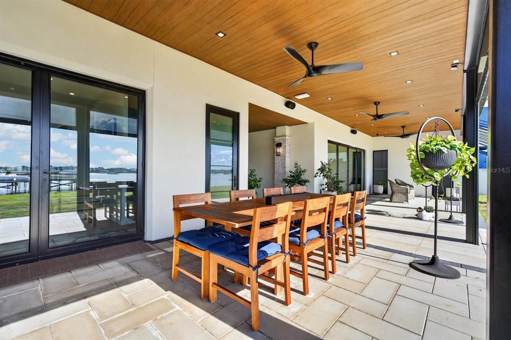 En Venta: $8,495,000 (4 camas, 5 baños, 6434 Pies cuadrados)