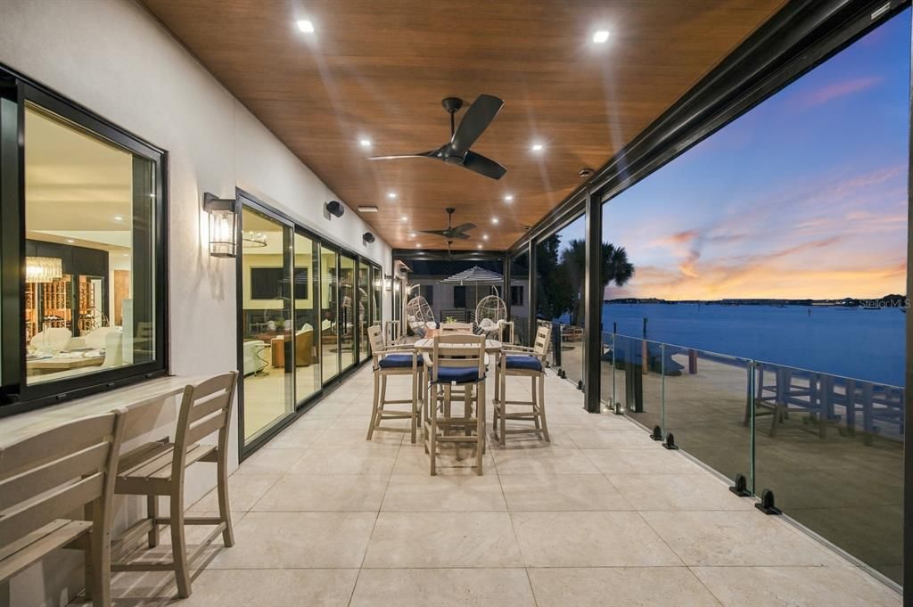 En Venta: $8,495,000 (4 camas, 5 baños, 6434 Pies cuadrados)