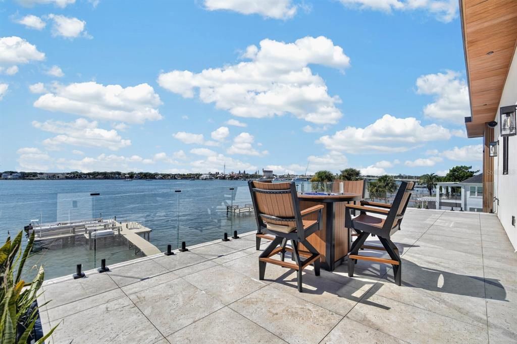 En Venta: $8,495,000 (4 camas, 5 baños, 6434 Pies cuadrados)