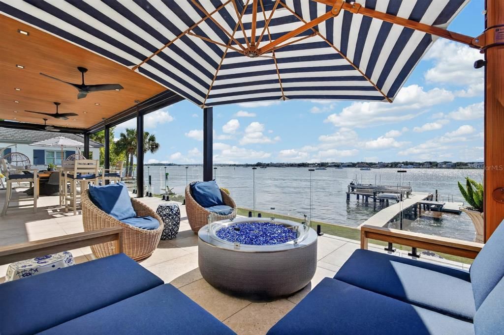 En Venta: $8,495,000 (4 camas, 5 baños, 6434 Pies cuadrados)