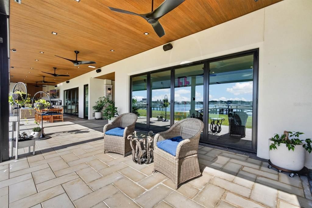 En Venta: $8,495,000 (4 camas, 5 baños, 6434 Pies cuadrados)