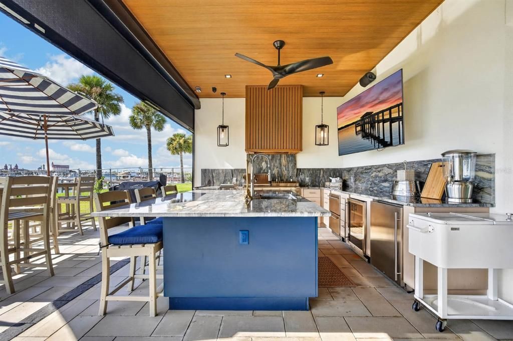 En Venta: $8,495,000 (4 camas, 5 baños, 6434 Pies cuadrados)