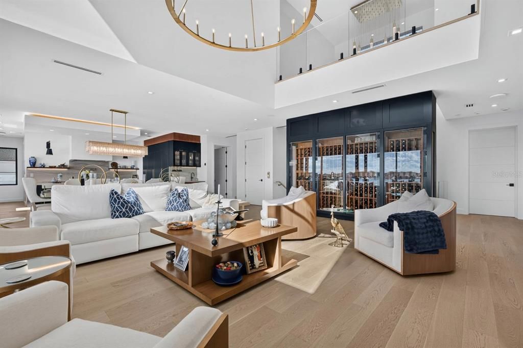 En Venta: $8,495,000 (4 camas, 5 baños, 6434 Pies cuadrados)