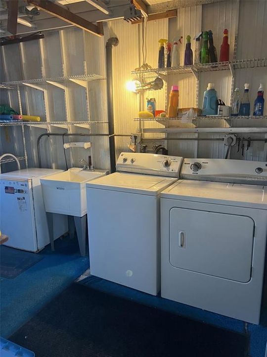 На продажу: $89,500 (2 спален, 2 ванн, 1306 Квадратных фут)