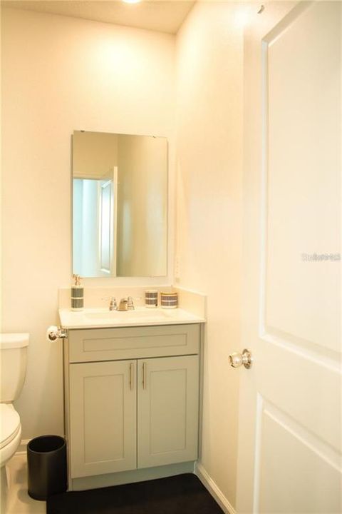 For Rent: $2,150 (3 beds, 2 baths, 1843 Square Feet)