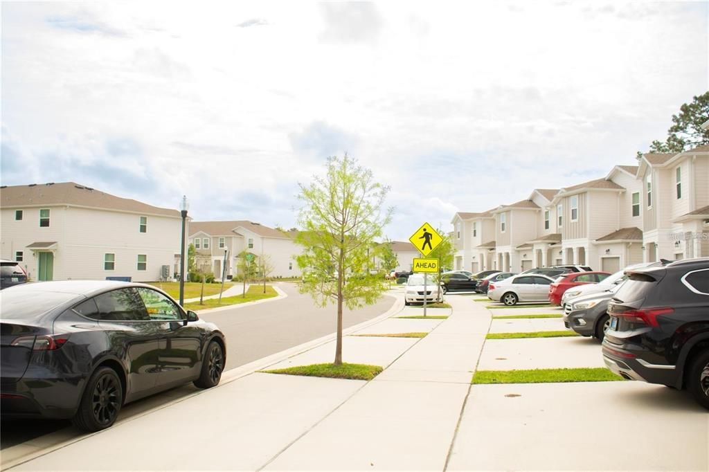 For Rent: $2,150 (3 beds, 2 baths, 1843 Square Feet)