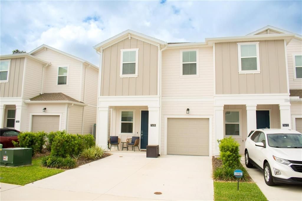 For Rent: $2,150 (3 beds, 2 baths, 1843 Square Feet)