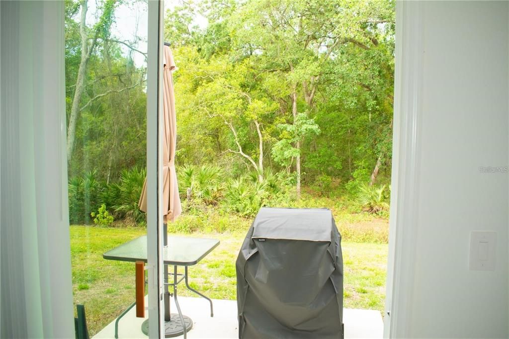 For Rent: $2,150 (3 beds, 2 baths, 1843 Square Feet)