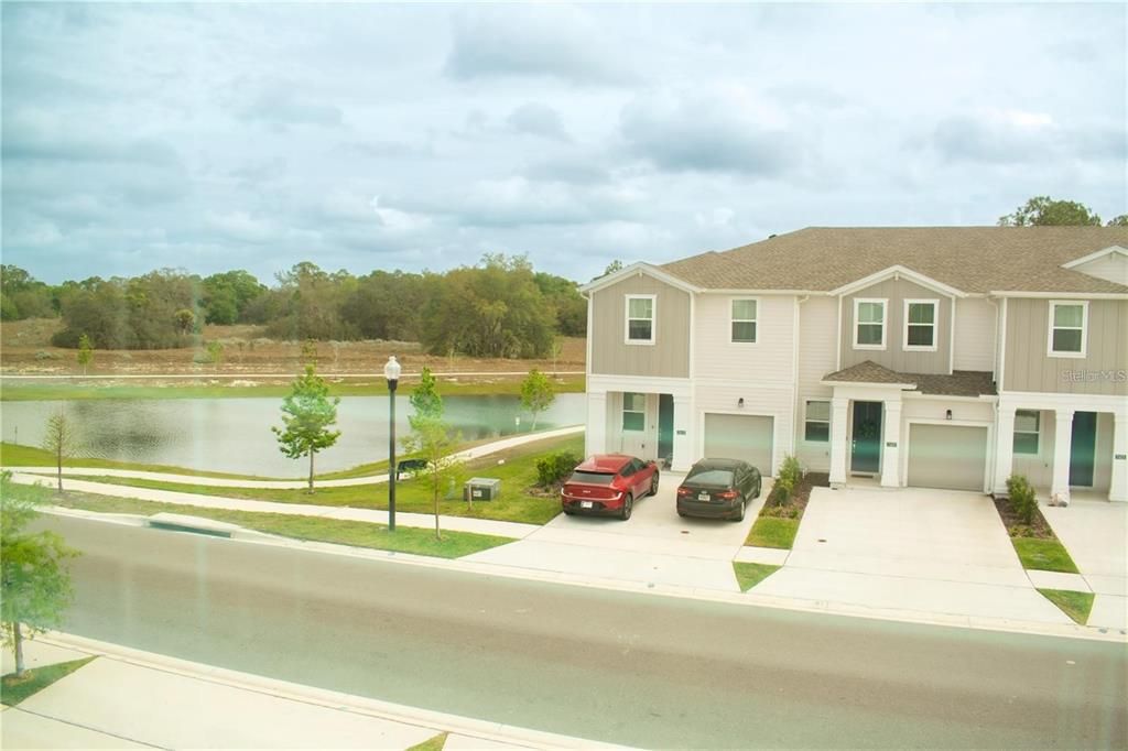For Rent: $2,150 (3 beds, 2 baths, 1843 Square Feet)