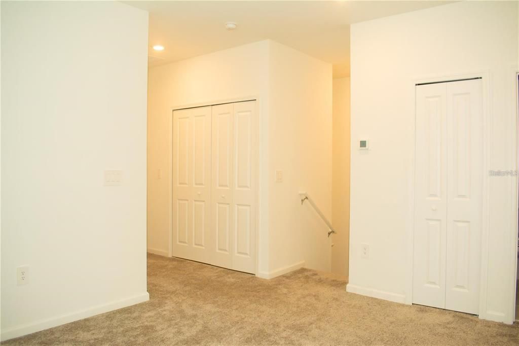 For Rent: $2,150 (3 beds, 2 baths, 1843 Square Feet)