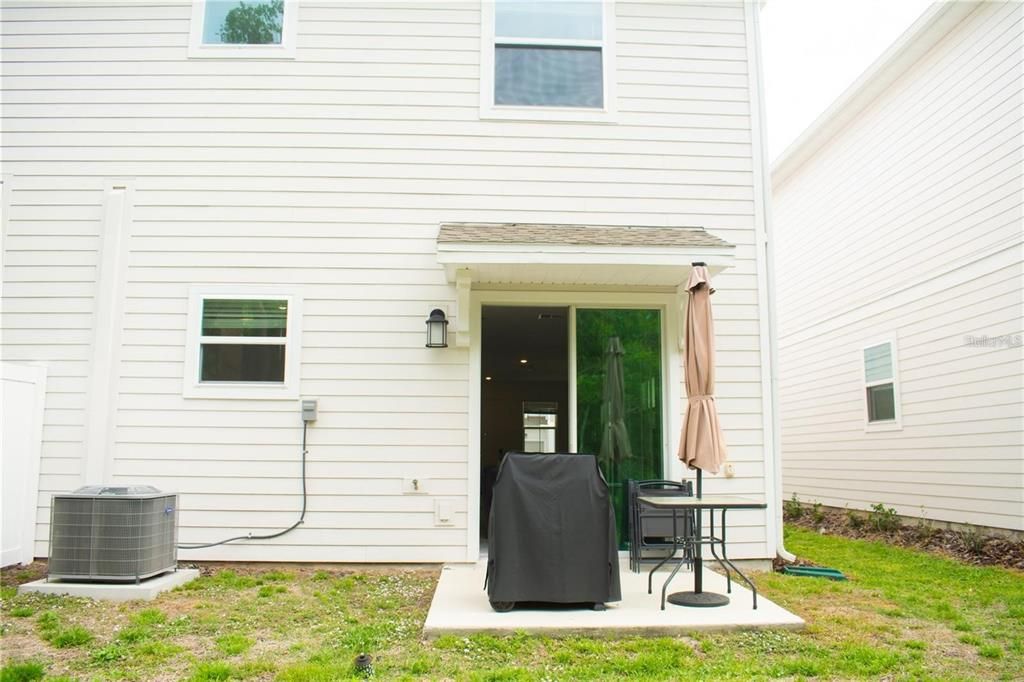 For Rent: $2,150 (3 beds, 2 baths, 1843 Square Feet)