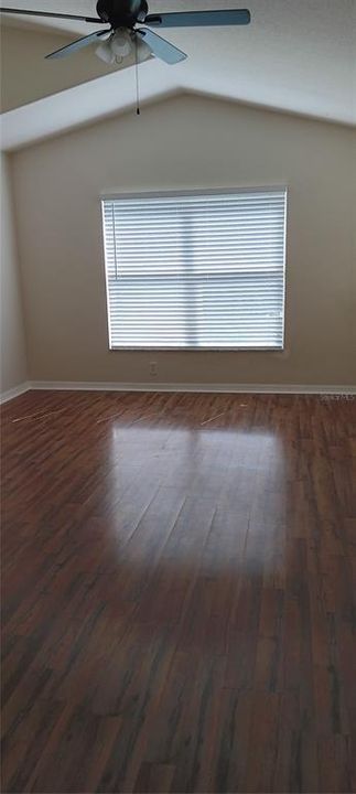 For Sale: $289,000 (3 beds, 2 baths, 1497 Square Feet)