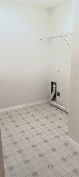 For Sale: $289,000 (3 beds, 2 baths, 1497 Square Feet)