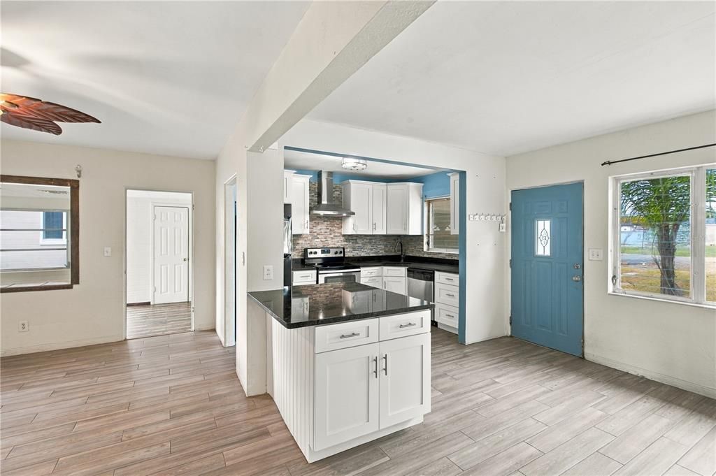 For Sale: $264,900 (3 beds, 2 baths, 1800 Square Feet)