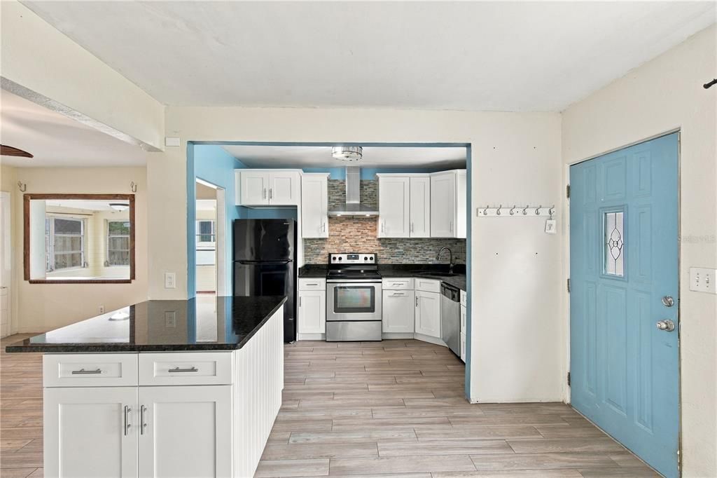 For Sale: $264,900 (3 beds, 2 baths, 1800 Square Feet)