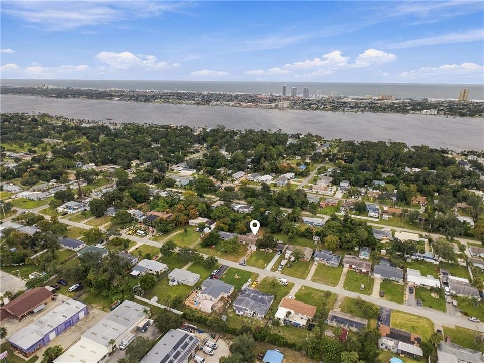For Sale: $264,900 (3 beds, 2 baths, 1800 Square Feet)