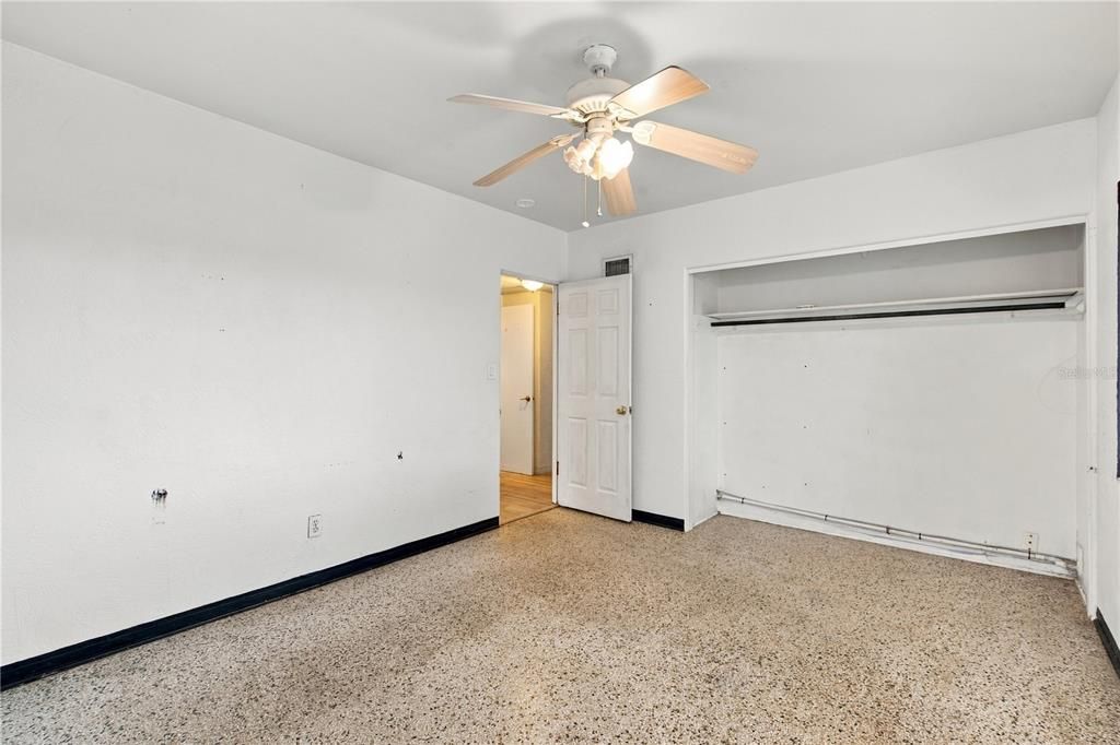 For Sale: $264,900 (3 beds, 2 baths, 1800 Square Feet)