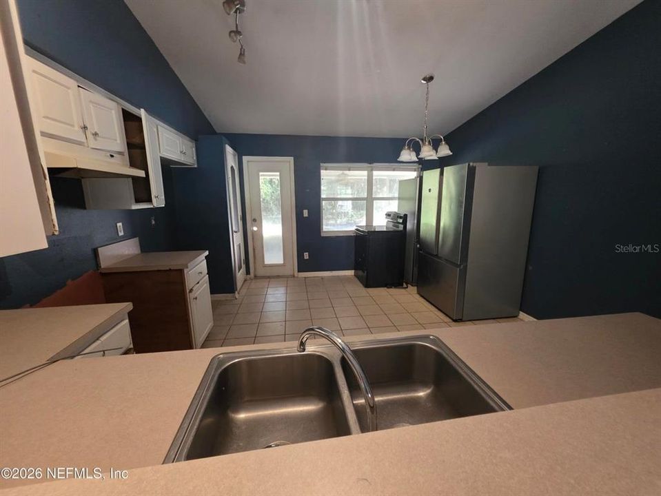 En Venta: $225,000 (3 camas, 2 baños, 1388 Pies cuadrados)