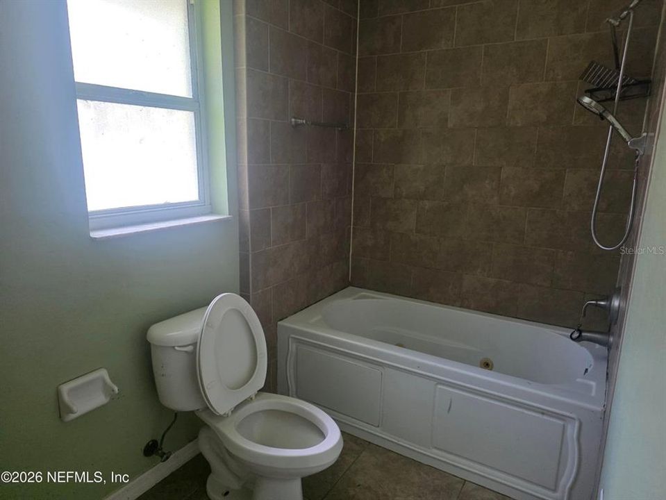 En Venta: $225,000 (3 camas, 2 baños, 1388 Pies cuadrados)