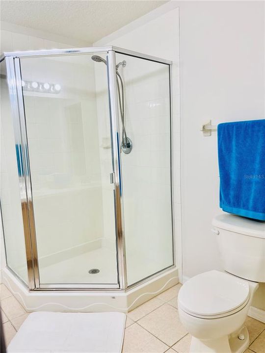 En Venta: $275,000 (3 camas, 2 baños, 1455 Pies cuadrados)