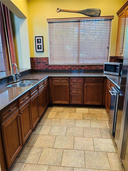 En Venta: $275,000 (3 camas, 2 baños, 1455 Pies cuadrados)