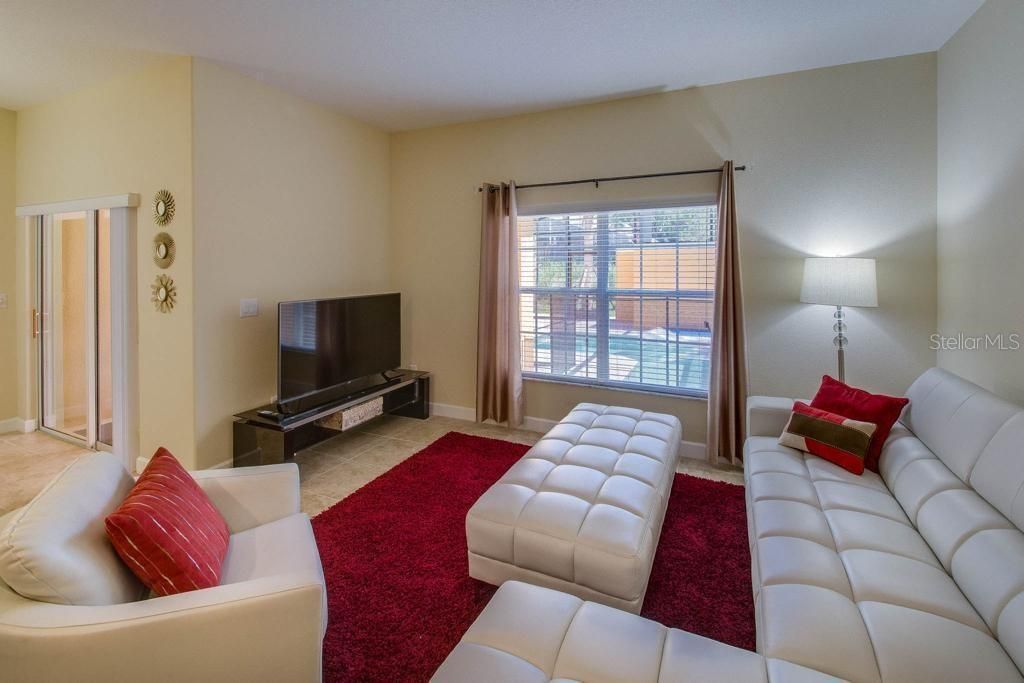 En Renta: $2,450 (4 camas, 3 baños, 1902 Pies cuadrados)